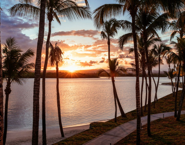 OO_LeSaintGeran_Resort_Lagoon_Sunset.jpg