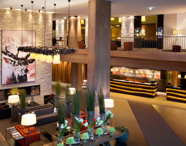 JPEG_Kempinski-Hotel-Das-Tirol_Atmosphere_Lobby---Copy.jpg